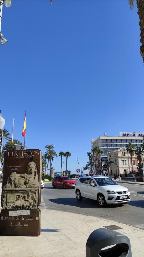 호스탈 밀란 호텔 알리칸테 외부 사진 Avenida de España